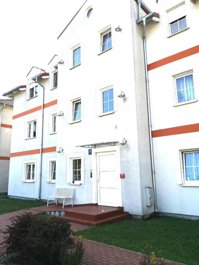 Arboretum Apartments Kórnik Kültér fotó